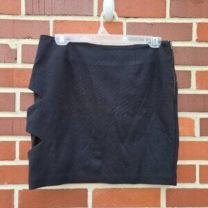 Larsen Gray Black Mini Skirt - Size M